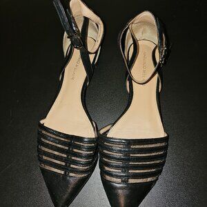 Pointy toed flats